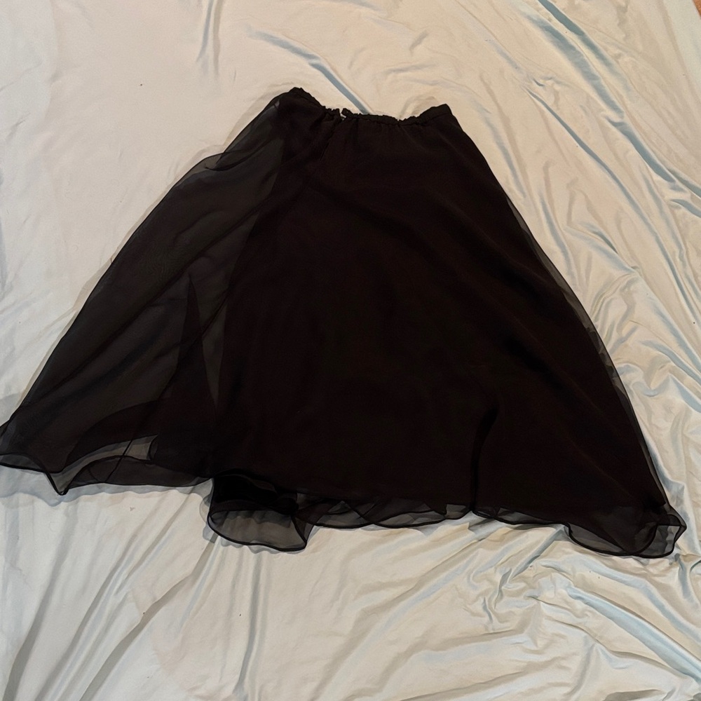 Chic Black Maxi Skirt - Picture 3 of 6